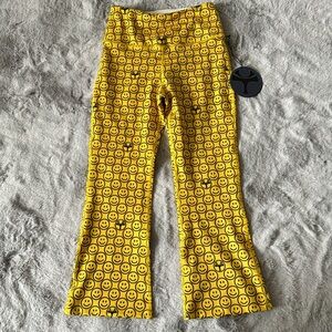 Trophy Yoga Los Angeles NWT Smile Collection Crop Flare Legging Pant Size Small